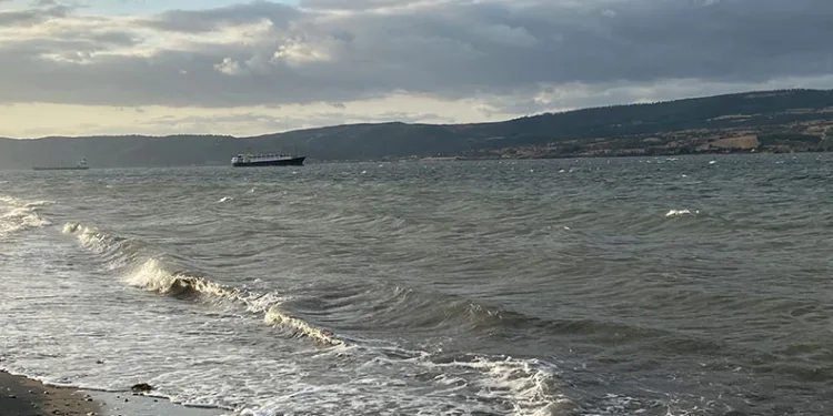 Iğdır’da kamyonet devrildi: 2 yaralı