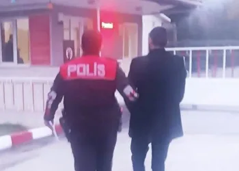Kadına şiddet suçundan aranan şahıs yakalandı