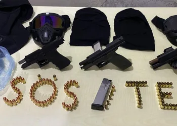 Yola düşürülen 10 bin lirayı toplayıp kayıplara karıştılar