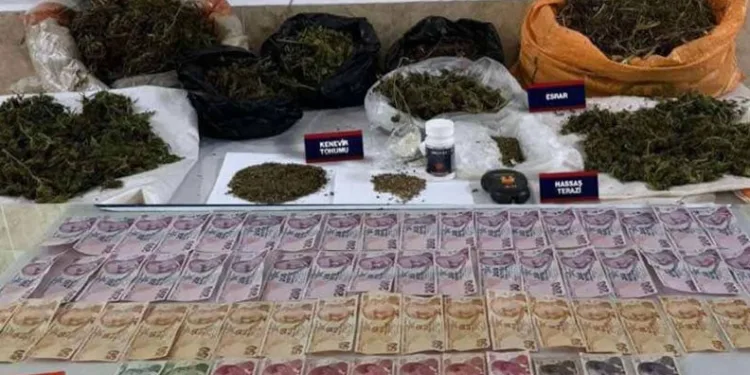Amca çocuklarının kavgasında ölen 2 kardeş defnedildi