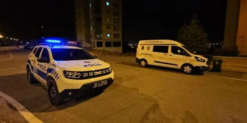 Erkek arkadaşı tarafından silahla vurulan genç kız yaralandı
