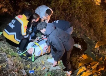 Bursa’da manzarayı seyrederken tarihi surlardan düştü