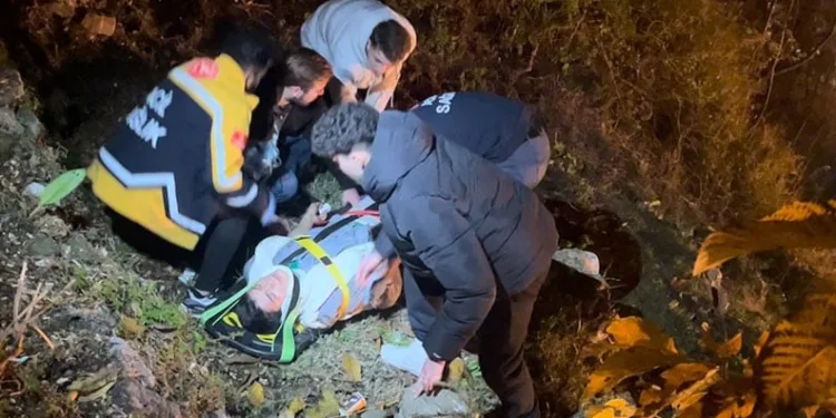 Bursa’da manzarayı seyrederken tarihi surlardan düştü