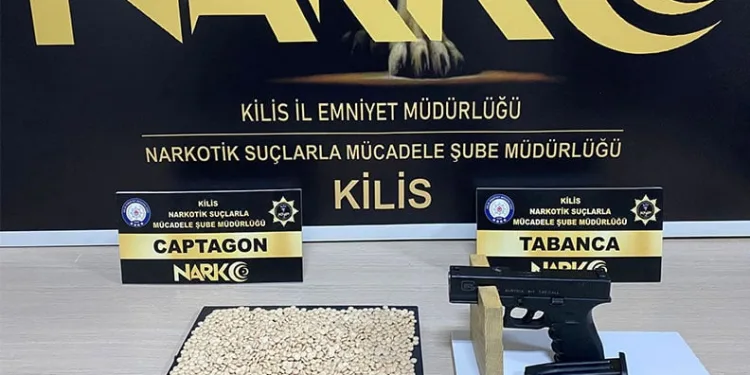 Otogarda uyuşturucu operasyonu