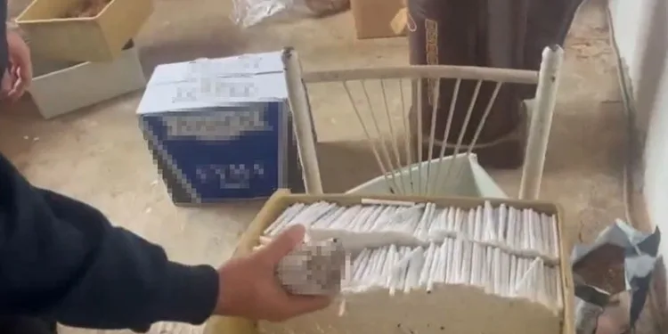 Otomobil kamyonete çarptı: 3 yaralı