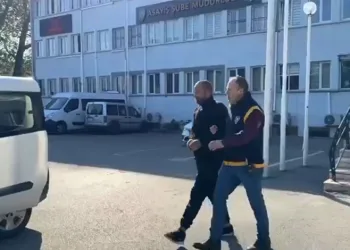 41 suç kaydı olan şüpheli, çaldığı bisikletle gelip motosiklet çaldı