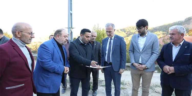 Bahariye Mahallesi’nde yollar parke taşla kaplanıyor