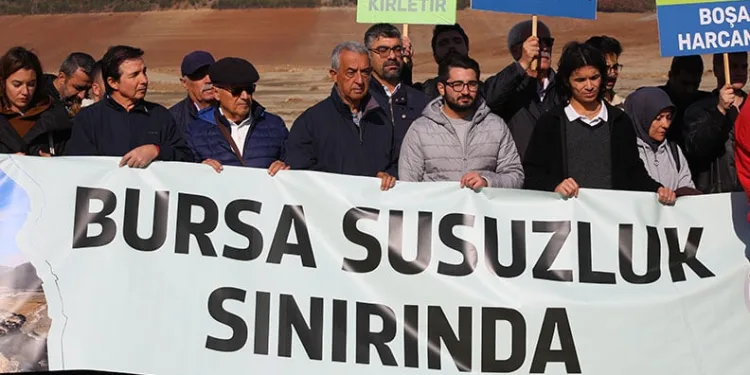 Sahte Dışişleri Bakanlığı ve jandarma personeli yakalandı