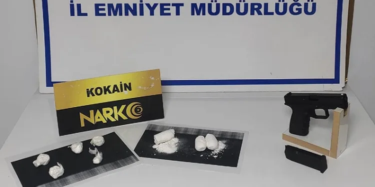 İzmir’deki yangın faciasında ölen 5 kardeşin cenazeleri adli tıpta