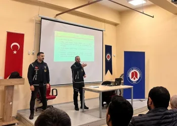 Asker eğlencesinde ses sistemi kavgası