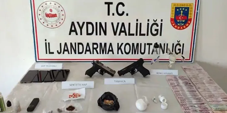 Jandarma ekipleri minik öğrencilere doğa sevgisini anlattı