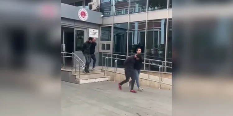 Beylikdüzü kafede silahlı yaralama olayının 2 faili yakalandı