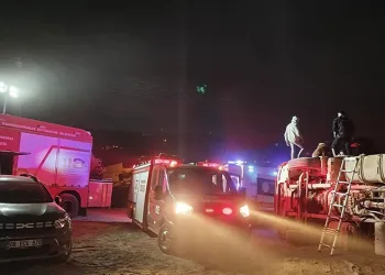 Alkollü sürücü 4 araca çarparak durabildi, ortalık savaş alanına döndü