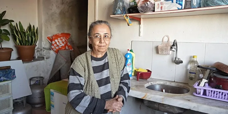 Tek isteği yaşadığı evin tapusunu annesinden almak