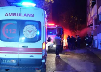 Kayıp şahıs jandarma ve polis ekipleri tarafından su altında aranıyor
