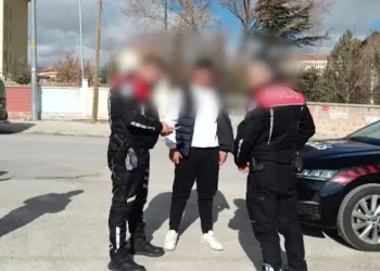 Kayseri’de kaçakçılara yönelik “huzur” operasyonu: 79 bin makaron ele geçirildi