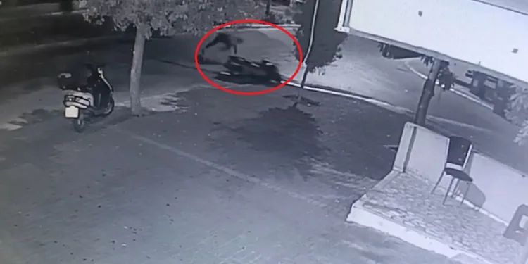 Bayburt’ta şüpheli hareketler sergileyen 2 şahısın üzerinden uyuşturucu madde çıktı
