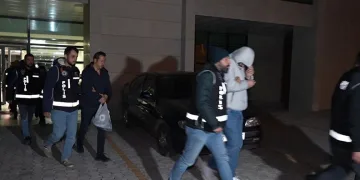 Isparta’da müstakil evde yangın: 1 yaralı