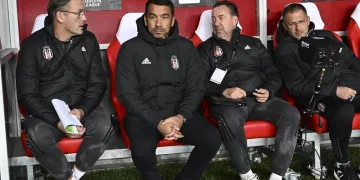Beşiktaş Teknik Direktörü Giovanni van Bronckhorst: “Üzücü bir maç oldu”