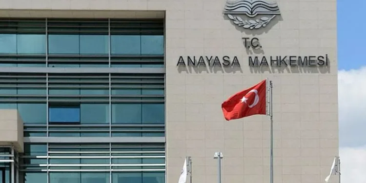 Beş siyasi partiye suç duyurusu