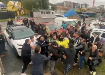 Rize’de oynanan maçta kavga çıktı, polis biber gazı kullandı