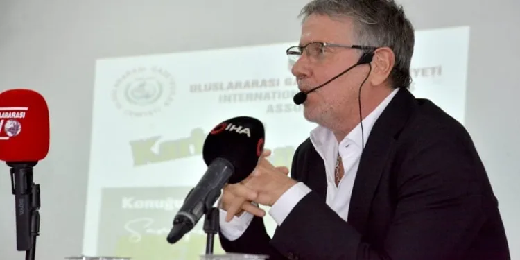 Metin Tekin: “Kocaelispor’u Süper Lig’e bekliyoruz”