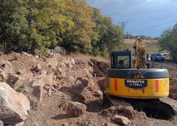 Güpegündüz iş makinaları ile define avına jandarmadan suçüstü