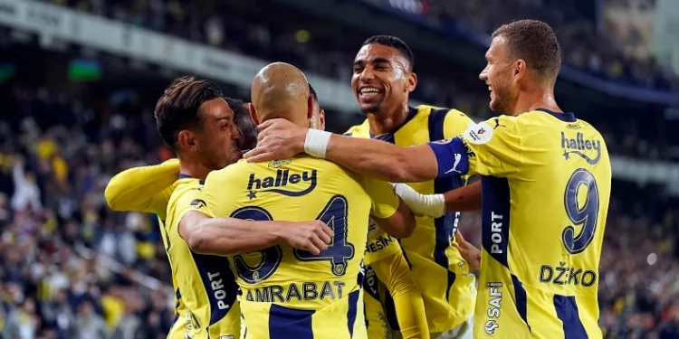 Fenerbahçe, AZ Alkmaar’a konuk olacak
