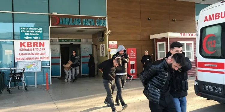 Bursa’da polisten kaçan araçta 1 kilogram uyuşturucu çıktı