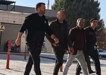 Bursa’da dolandırıcılık suçundan aranan şahıs tutuklandı