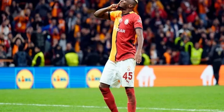 Victor Osimhen’den, Tottenham ağlarına 2 gol