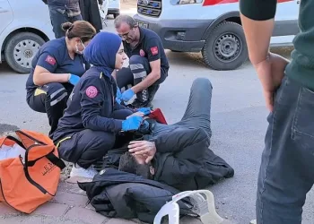 Bursa’da otomobil ile motosiklet çarpıştı, sürücü yaralandı