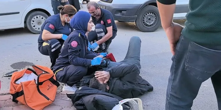 Bursa’da otomobil ile motosiklet çarpıştı, sürücü yaralandı