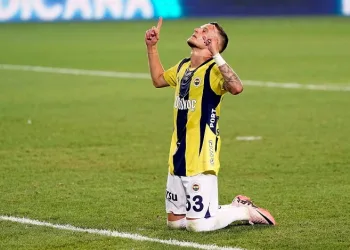 Sebastian Szymanski, geçen sezonu aratıyor