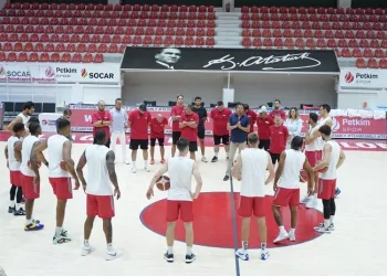Aliağa Petkimspor, iç sahada ve dış sahada çok farklı