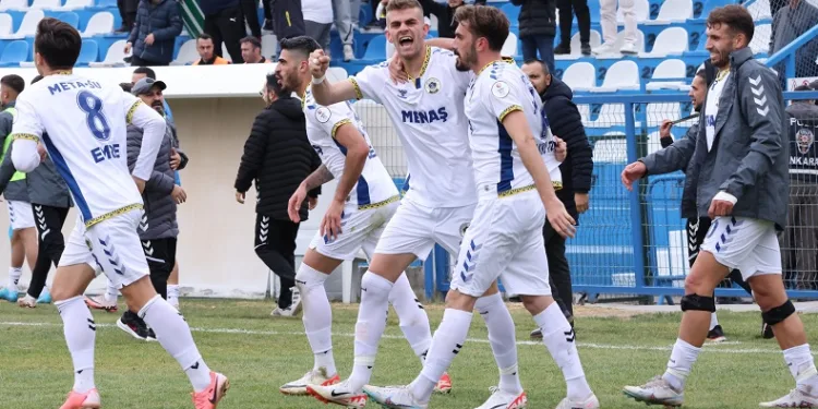 Menemen FK, Kırmızı Grup’taki en az gol yiyen takım