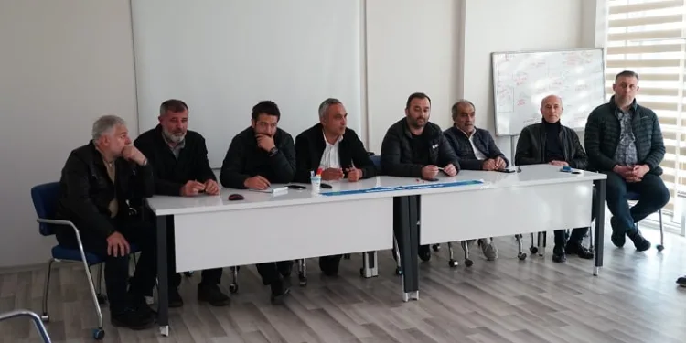 Ergene Velimeşespor’da yeni yönetim görev dağılımını yaptı