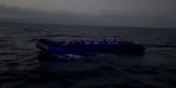 74 kaçak göçmen yakalandı