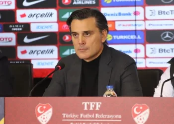 A Milli Takım Teknik Direktörü Vincenzo Montella: “Negatifliğe yer vermiyoruz”