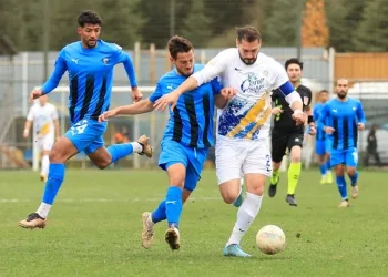 TFF 2. Lig: Belediye Derincespor: 0 – Karacabey Belediyespor: 2