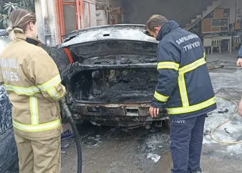 Alev alan araçlar kullanılmaz hale geldi
