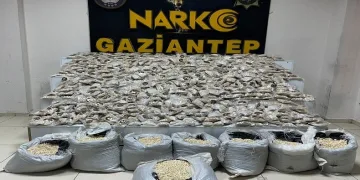 3 milyon 204 bin adet uyuşturucu hap ele geçirildi