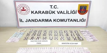 Jandarma 426 adet uyuşturucu hap ele geçirdi