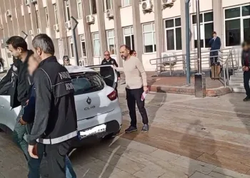 Narkotik polisleri uyuşturucu tacirlerine geçit vermiyor