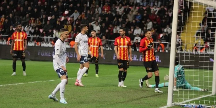 Kayserispor sezonun en farklı yenilgisini aldı