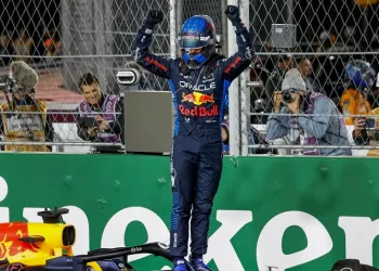 Formula 1’de Max Verstappen üst üste 4. kez şampiyon