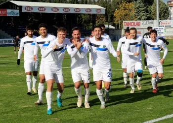 TFF 2. Lig: Karacabey Belediyespor: 3 – Nazillispor: 0