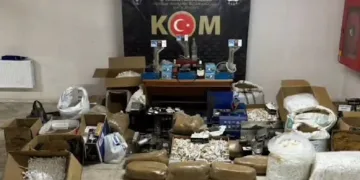 330 kilo kaçak tütün ele geçirildi