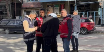 1 yabancı ülkesine gönderildi