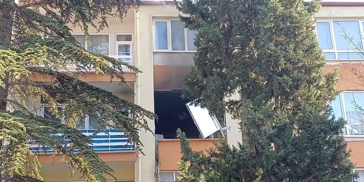 3 ay önce de ‘patlatacağım’ demişti: Evini ve aracını ateşe verip canına kıydı